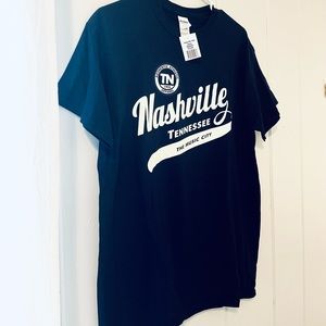 NWT Nashville Tagline T-Shirt in Navy / Medium